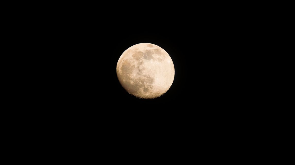 Full Moon Loading Full Moon Free Stock Video Footage, Royalty-Free 4K & HD Video Clip
