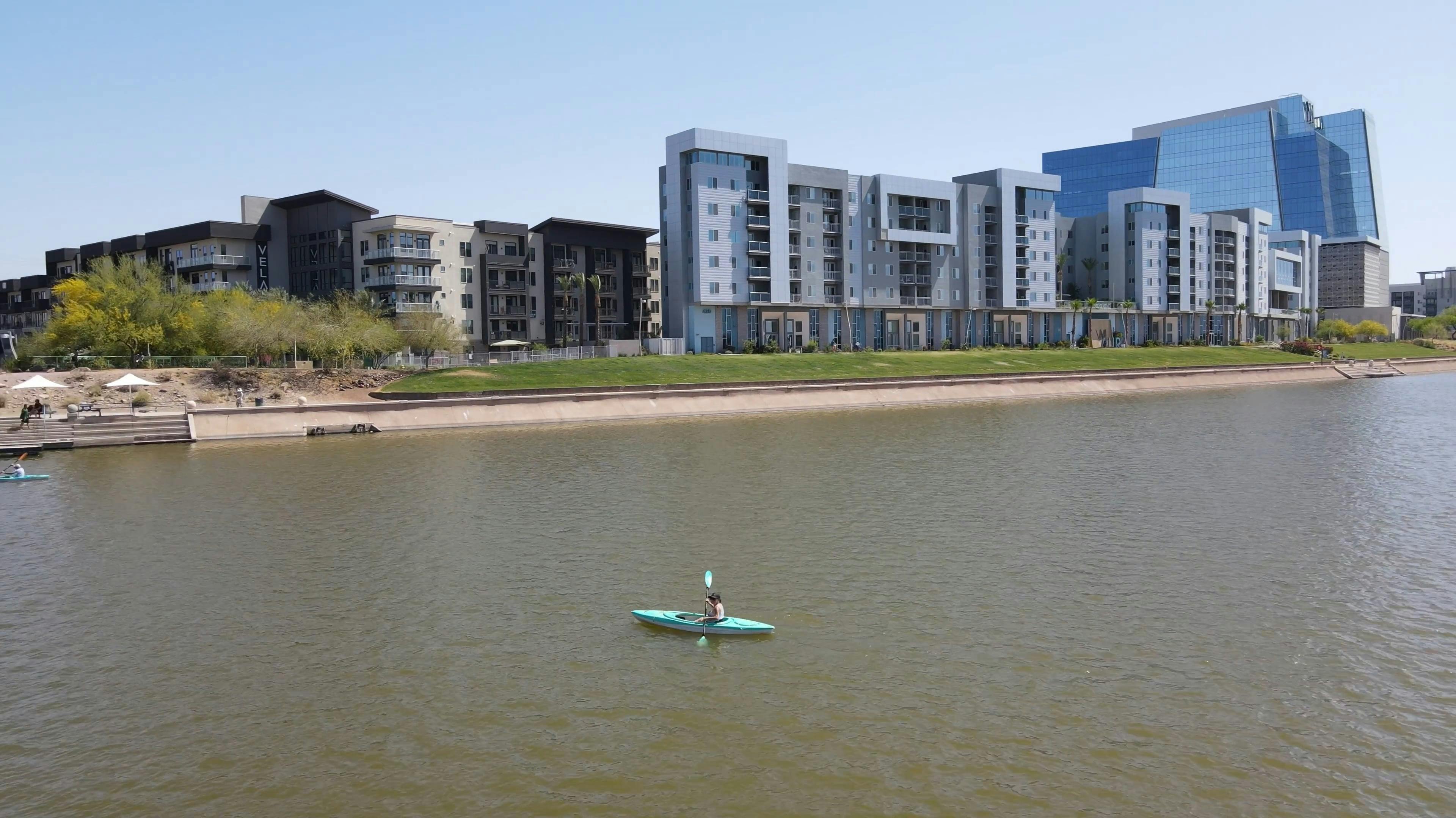 People Kayaking in the Tempe Town Lake in Arizona Free Stock Video