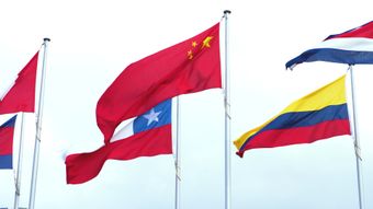 五星红旗飘扬视频素材