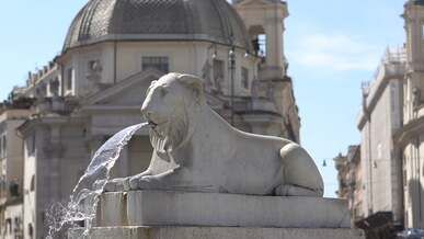 fountain in statue