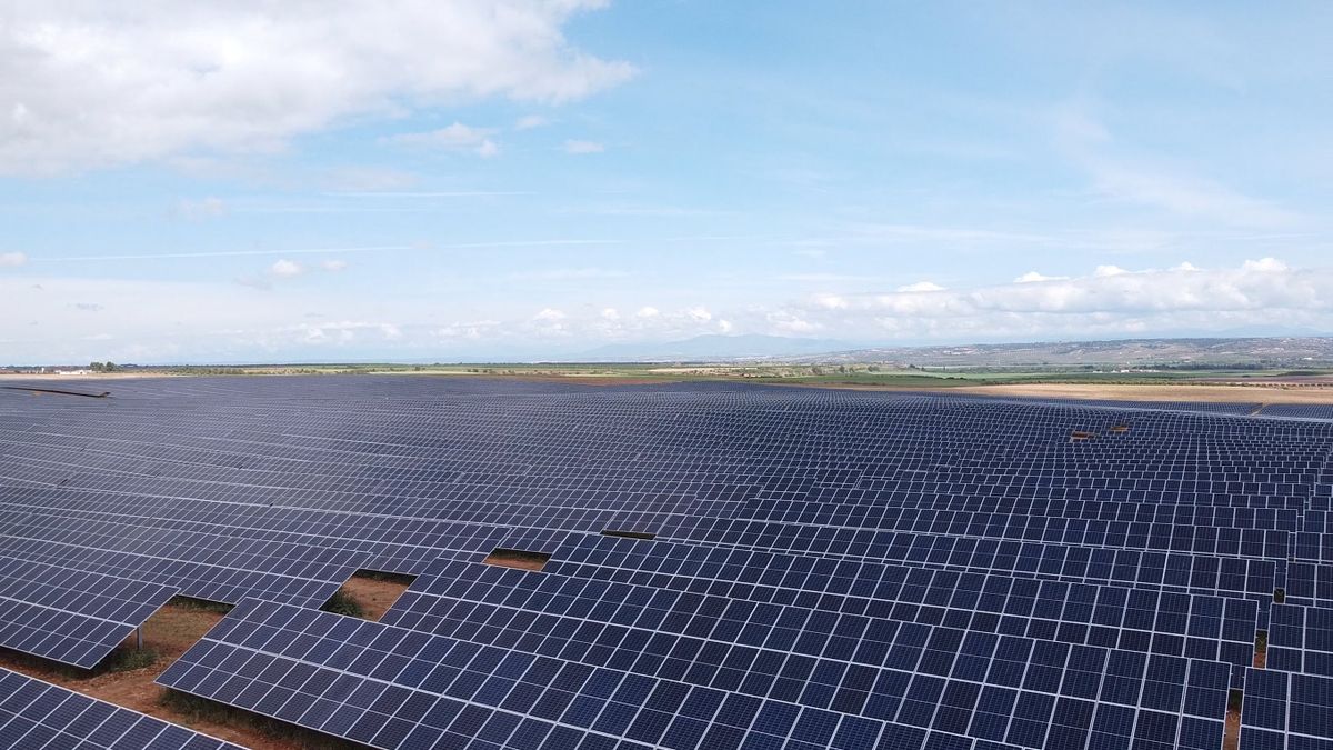 Drone Footage of Solar Farm Free Stock Video Footage, Royalty-Free 4K ...