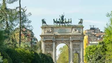 time lapse video of the arch of peace in milan