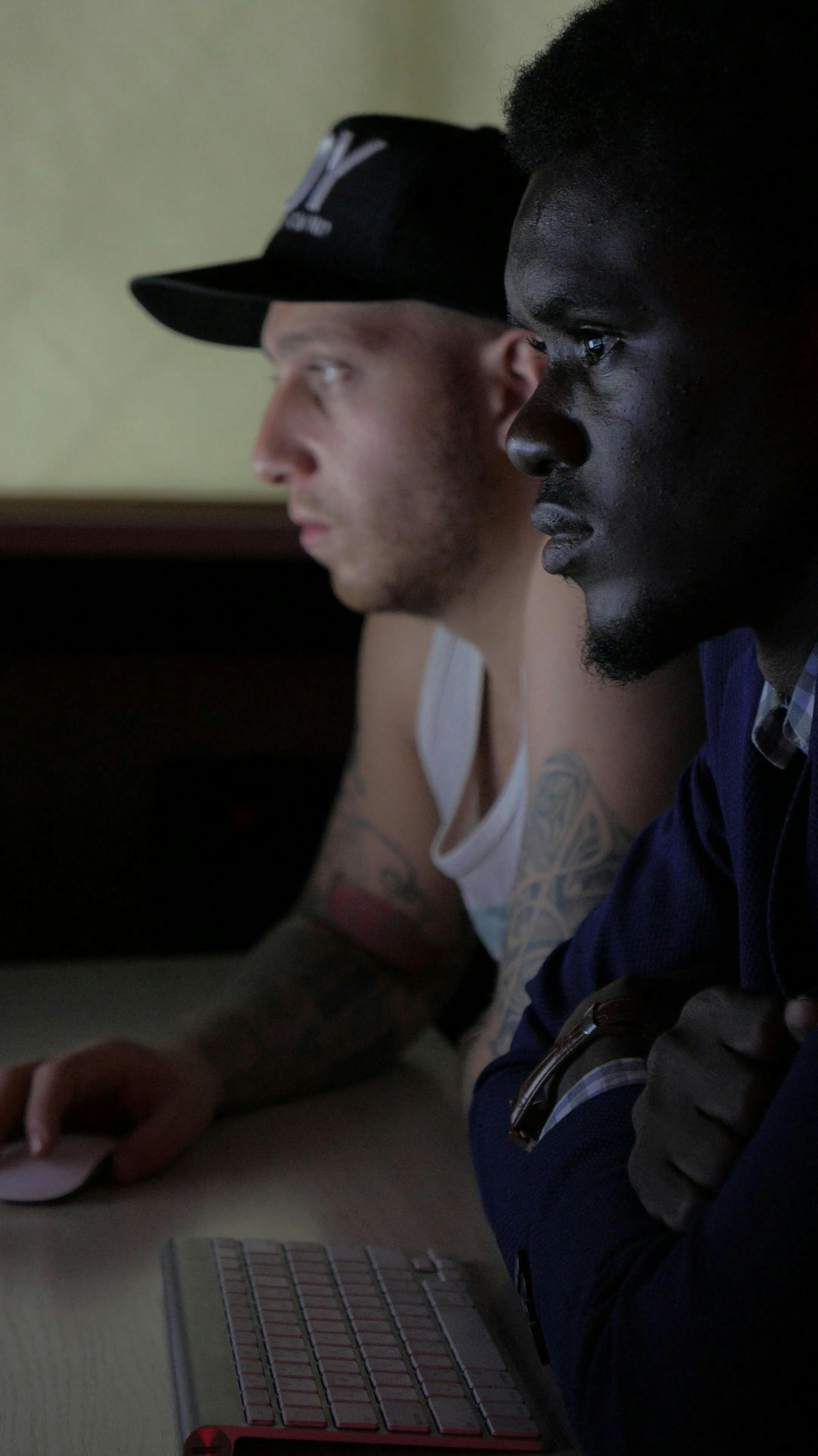 Keyboard Faces Videos, Download The BEST Free 4k Stock Video Footage