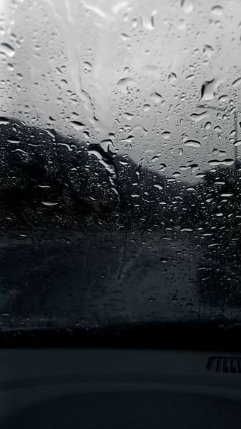 雨天开车视频素材免费下载免费下载视频素材