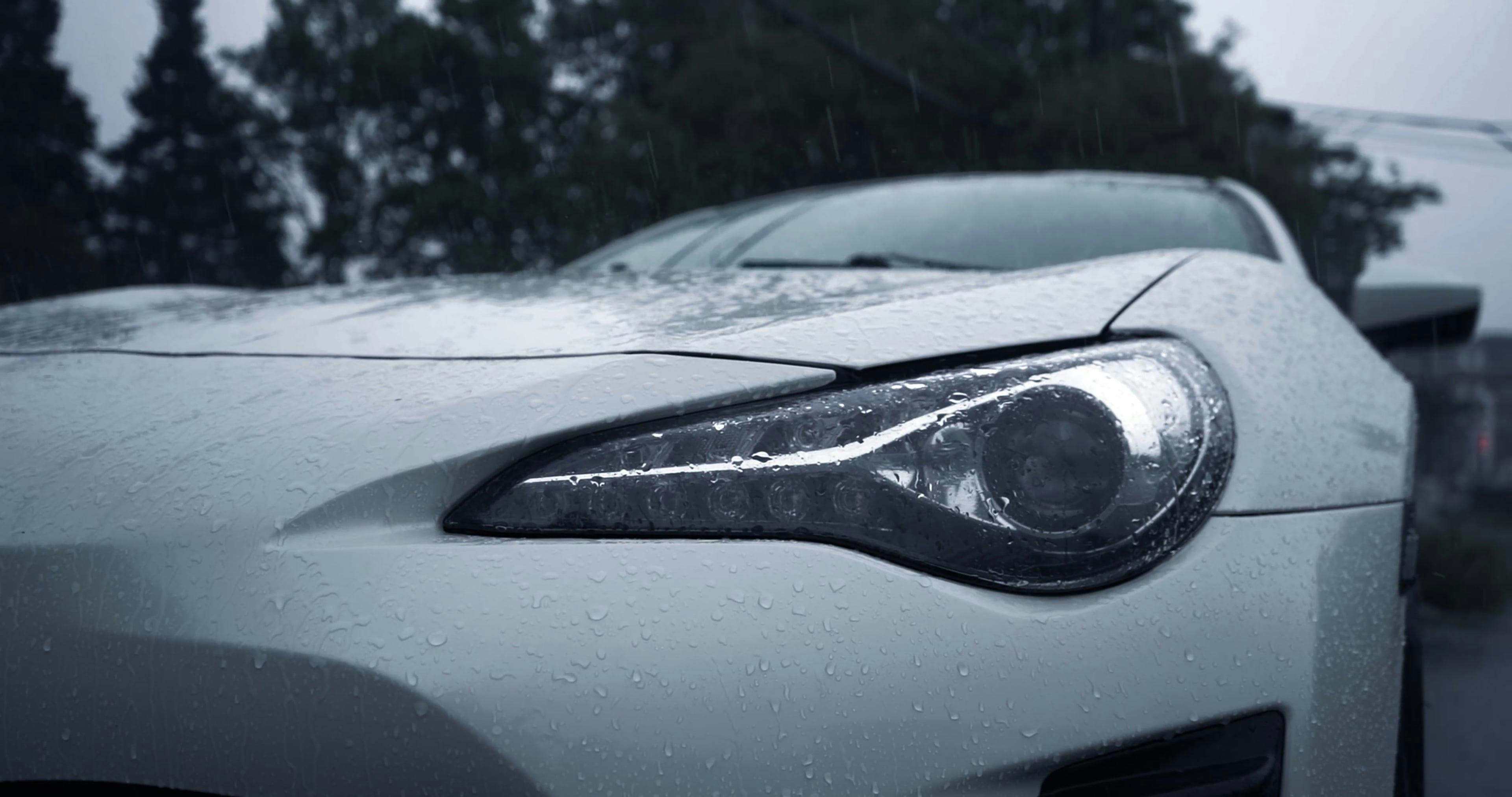 Flashing Light on Car in Rain Free Stock Video Footage, RoyaltyFree 4K