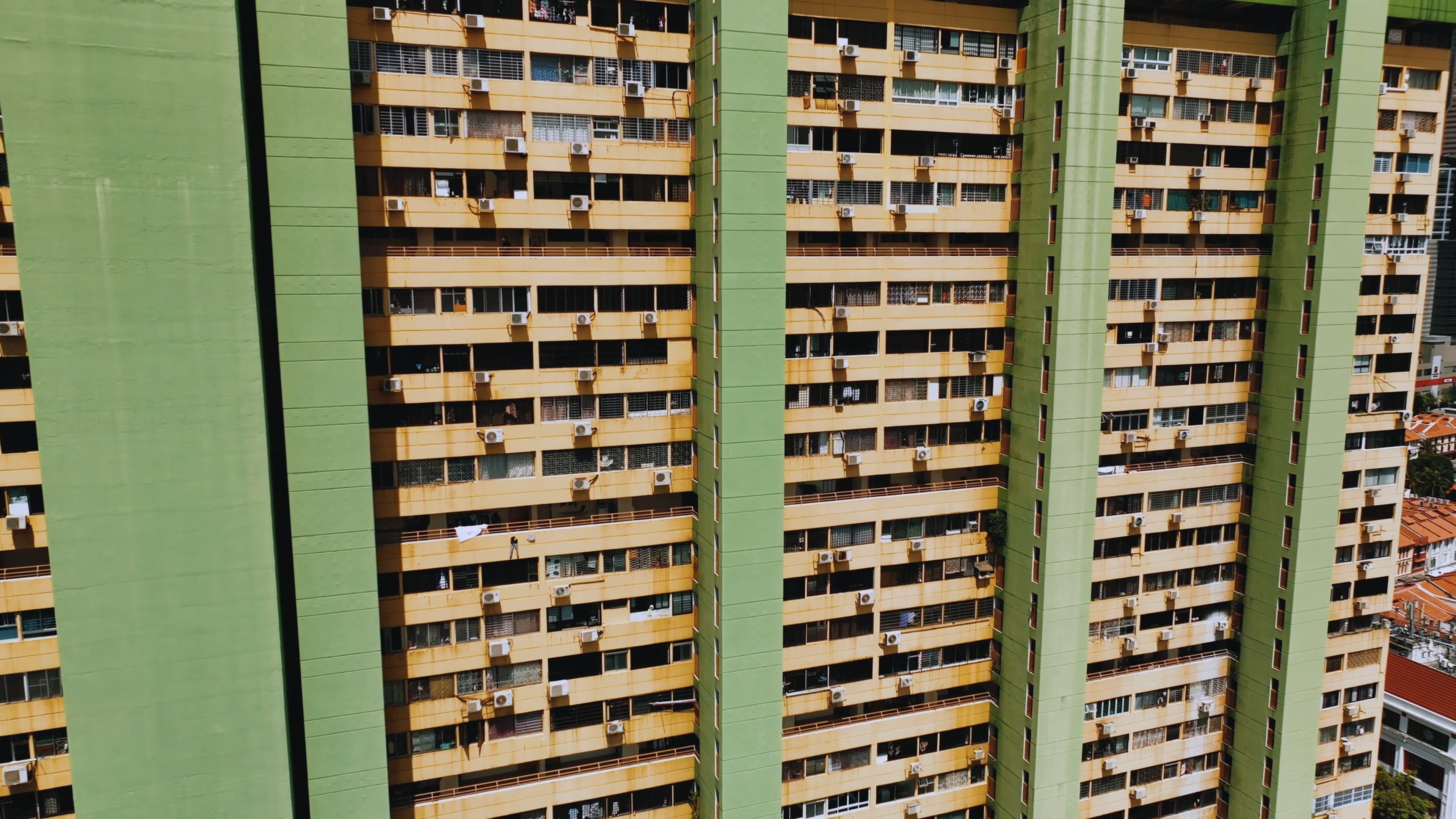 Snapshot of Singapore Apartments With Big Windows