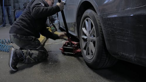 Fixing Car Tire