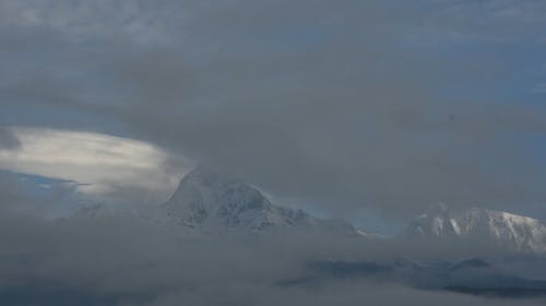 Dramatic cloud movement over Mt. Machhapuchhre