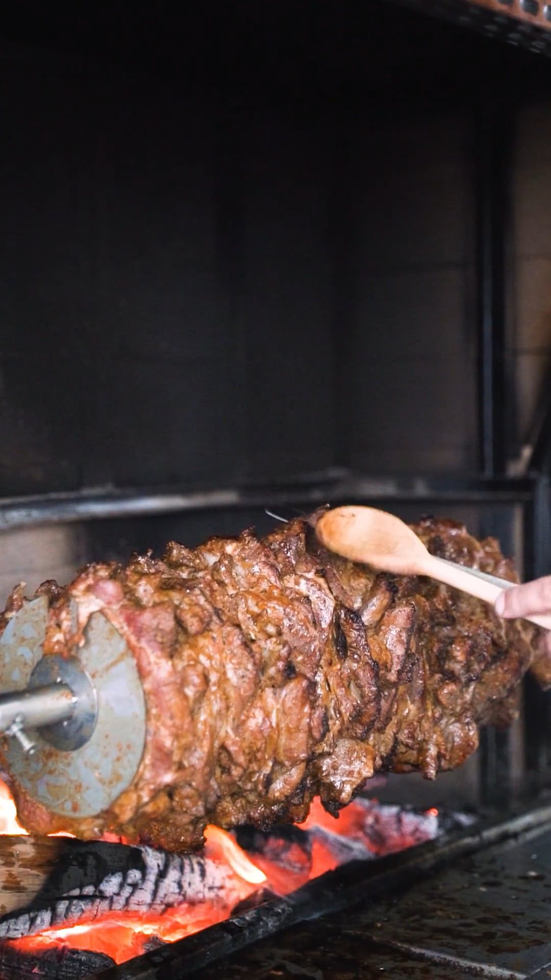 Makanan Jalanan: Doner Kebab Rotisserie Yang Lezat · Video Stok Gratis