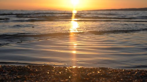 Seascape Horizon and Sun in Slow Motion