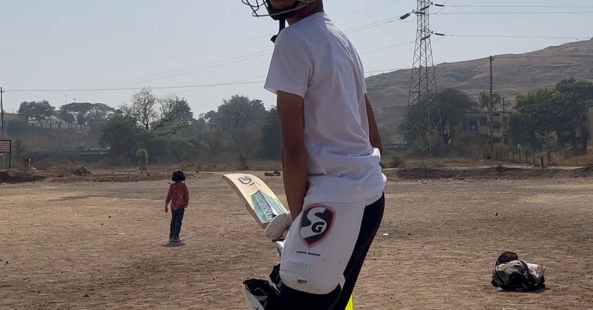Cricked Man Playing Cricket on a Sports Field Free Stock Video Footage, Royalty ...