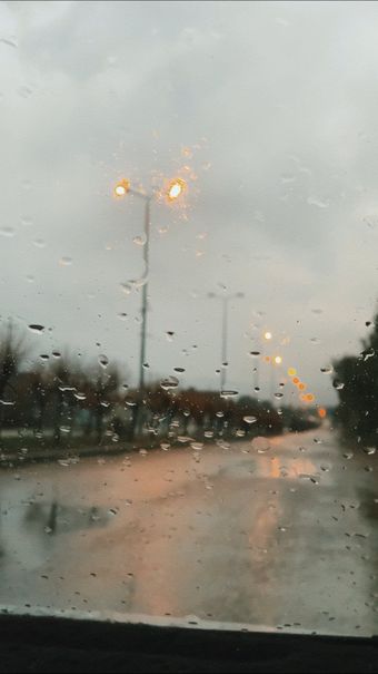 雨天开车视频素材高清视频高清视频视频素材