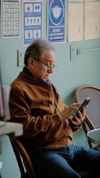医院门急诊感冒患者就诊的场景视频素材
