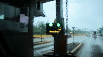 雨天开车视频素材免费下载视频素材