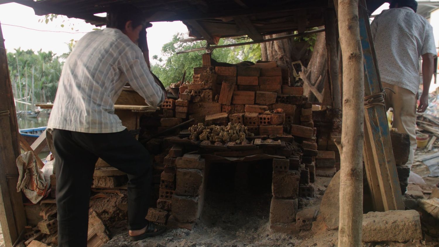 Brick Making Videos, Download The BEST Free 4k Stock Video Footage ...