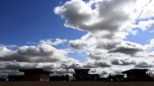 Awan Gelap Di Langit