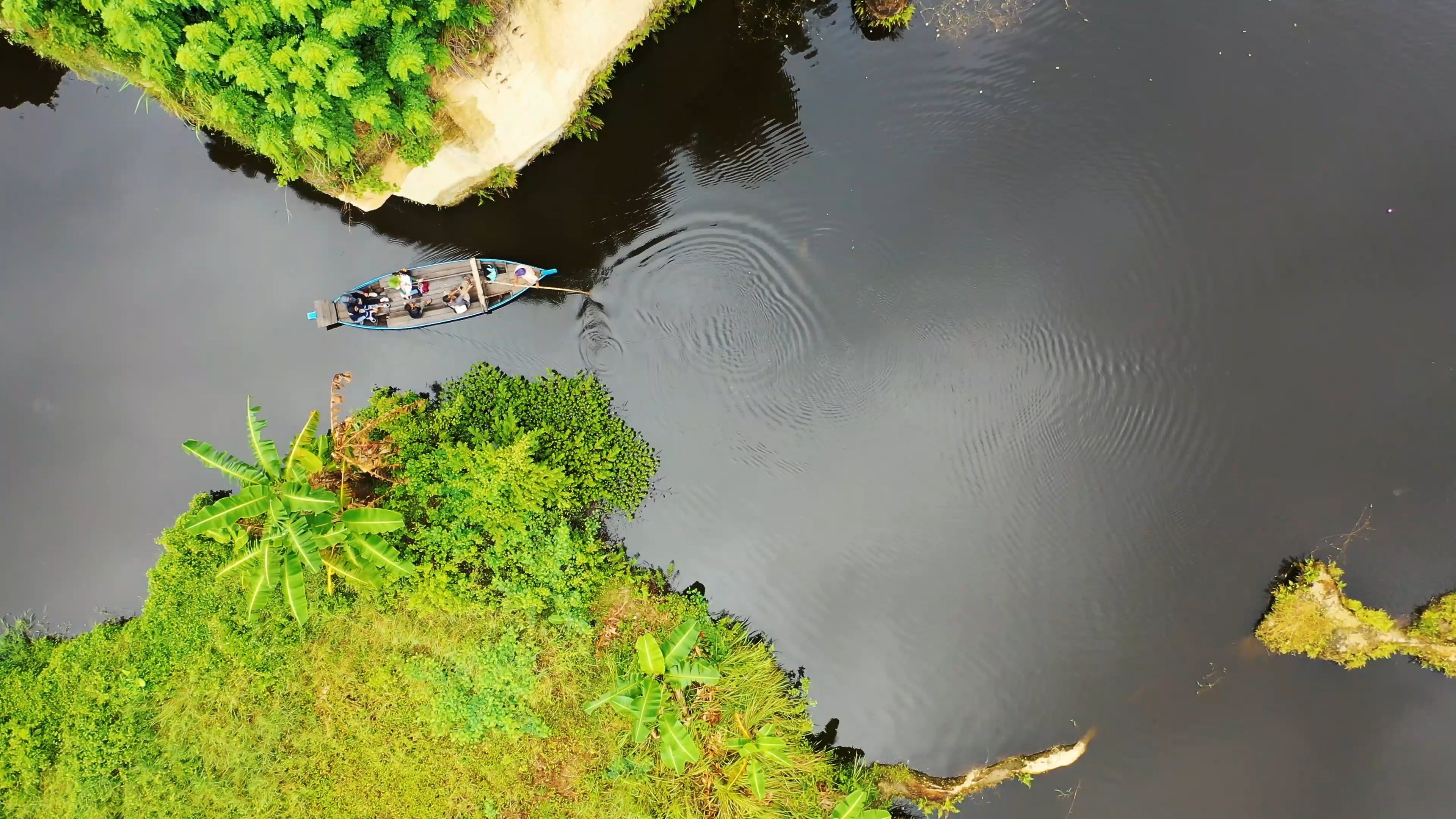 なぜ昔の人は写真で笑わなかったのでしょうか?
