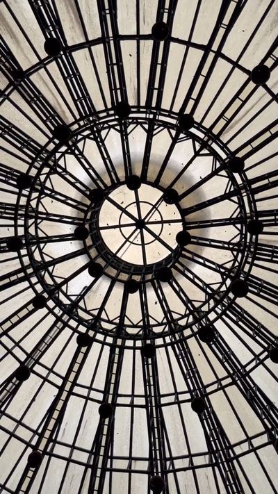 Ravi Kant's geometric patterns animation video
