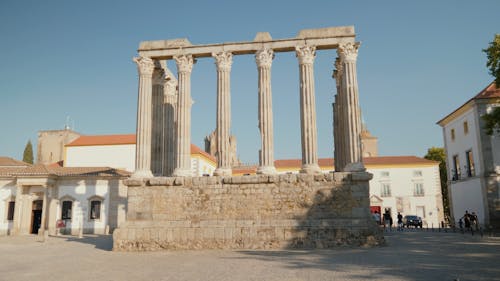 Templo Romano de Évora, Old Roman Ruins in Portugal