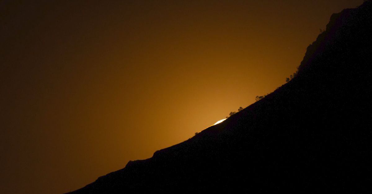 4k Moon Rising Moon rise Free Stock Video Footage, Royalty-Free 4K & HD Video Clip
