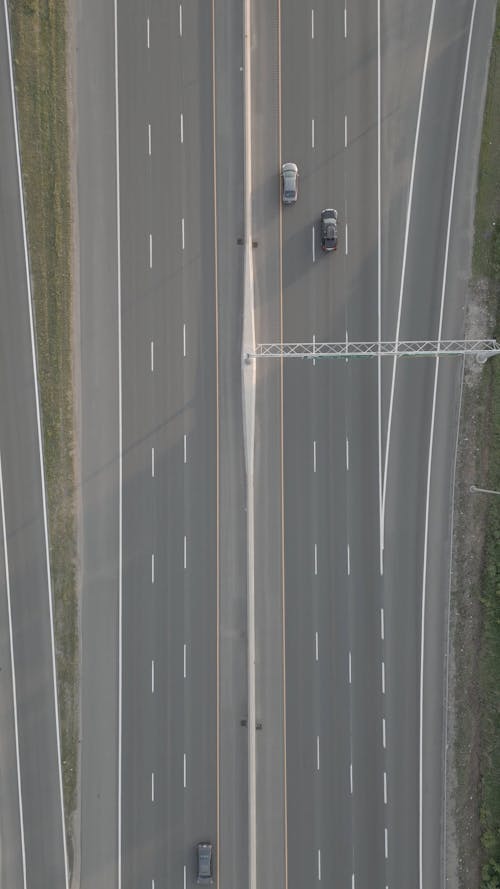 Drone footage of Highway 401 in Canada 