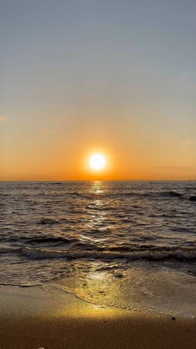 Rin Gakusho's ocean waves sunset video