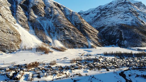 Ville village Bessans - Pointe de Tierce - neige - montagne- tourisme - ski