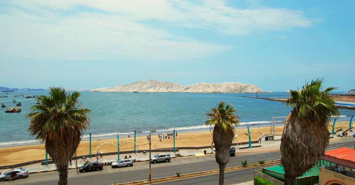 Isla Blanca De Chimbote Peru Free Stock Video Footage Royalty Free 4K isla-blanca-de-chimbote-peru-free-stock-video-footage-royalty-free-4k