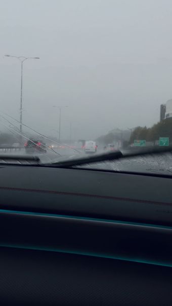 雨天开车视频素材视频素材视频素材视频素材