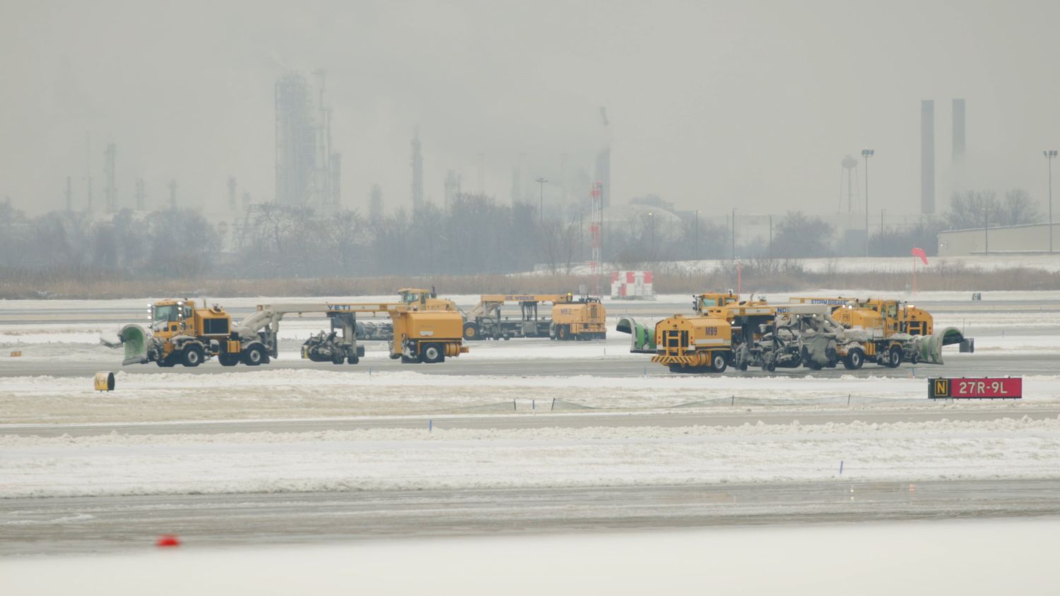Runway Operations Videos, Download The BEST Free 4k Stock Video Footage ...