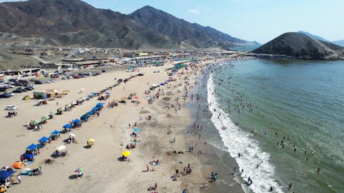 Vesique Beach Peru