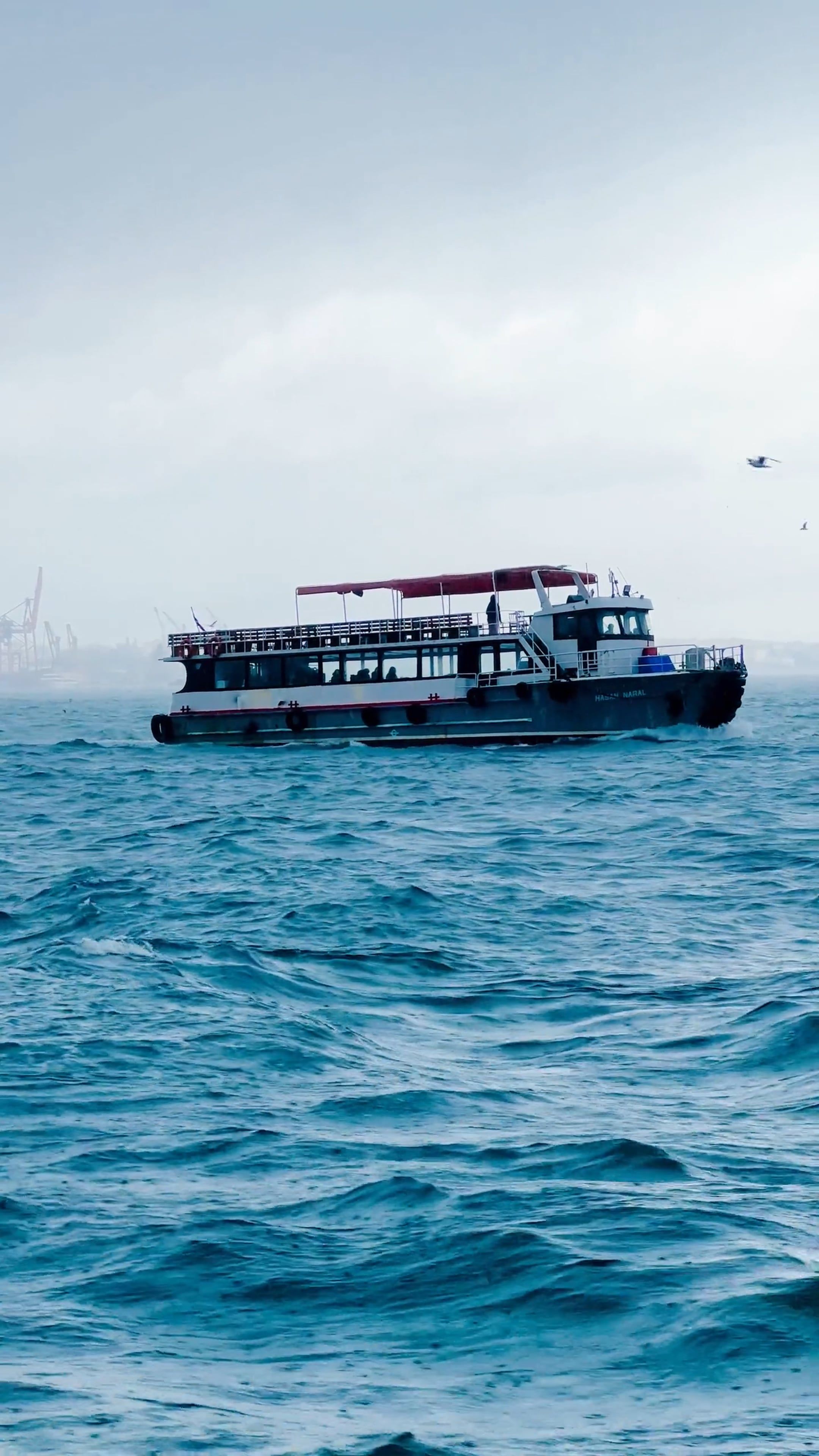 A boat is traveling through the ocean Free Stock Video Footage, Royalty ...