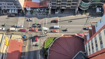 重新选择路口视频素材