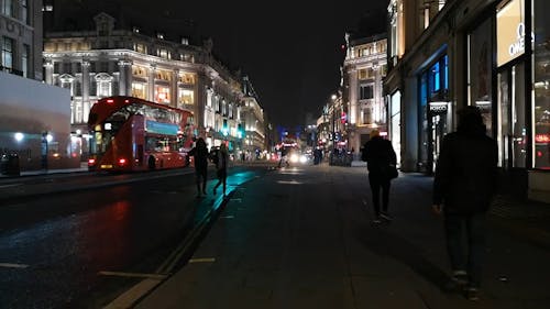 Ночная жизнь в лондонском Сити