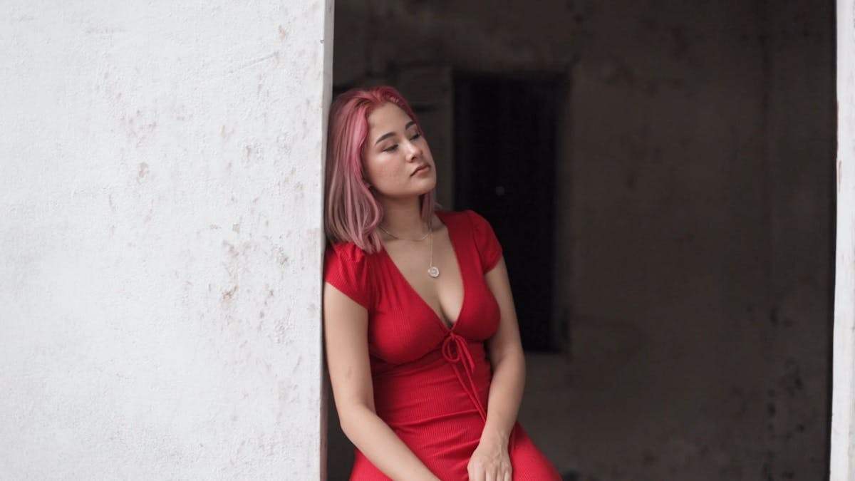 Women Solo Videos, Download The BEST Free 4k Stock Video Footage