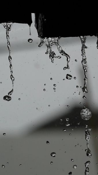 雨珠滴落高清视频高清视频高清视频视频素材