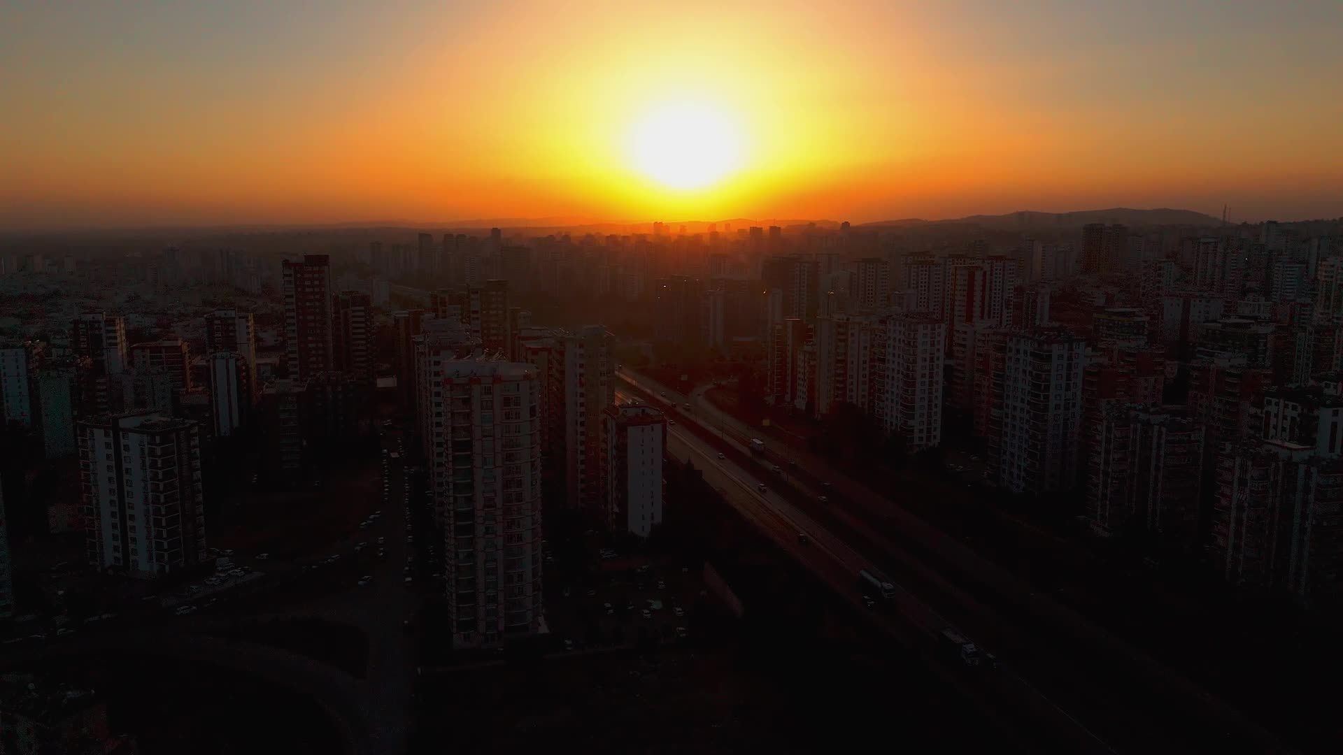 有关傍晚的城市景观, 全景, 冷靜, 剪影, 周围, 地平線, 城市, 城市日落, 城市景观, 城市的燈光, 城市视界, 多彩的天空, 大氣的 ...