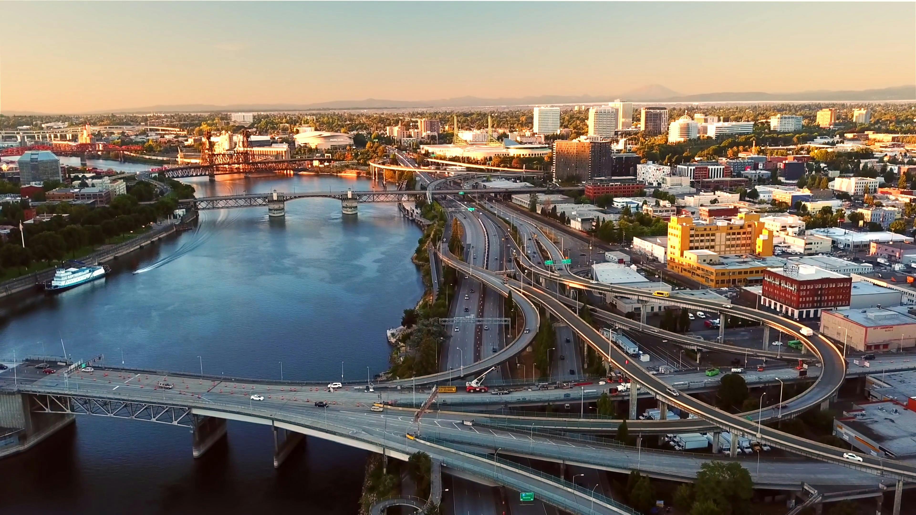 マーベルとNetflixが2015年のデアデビルシリーズとその他のヒーローを発表