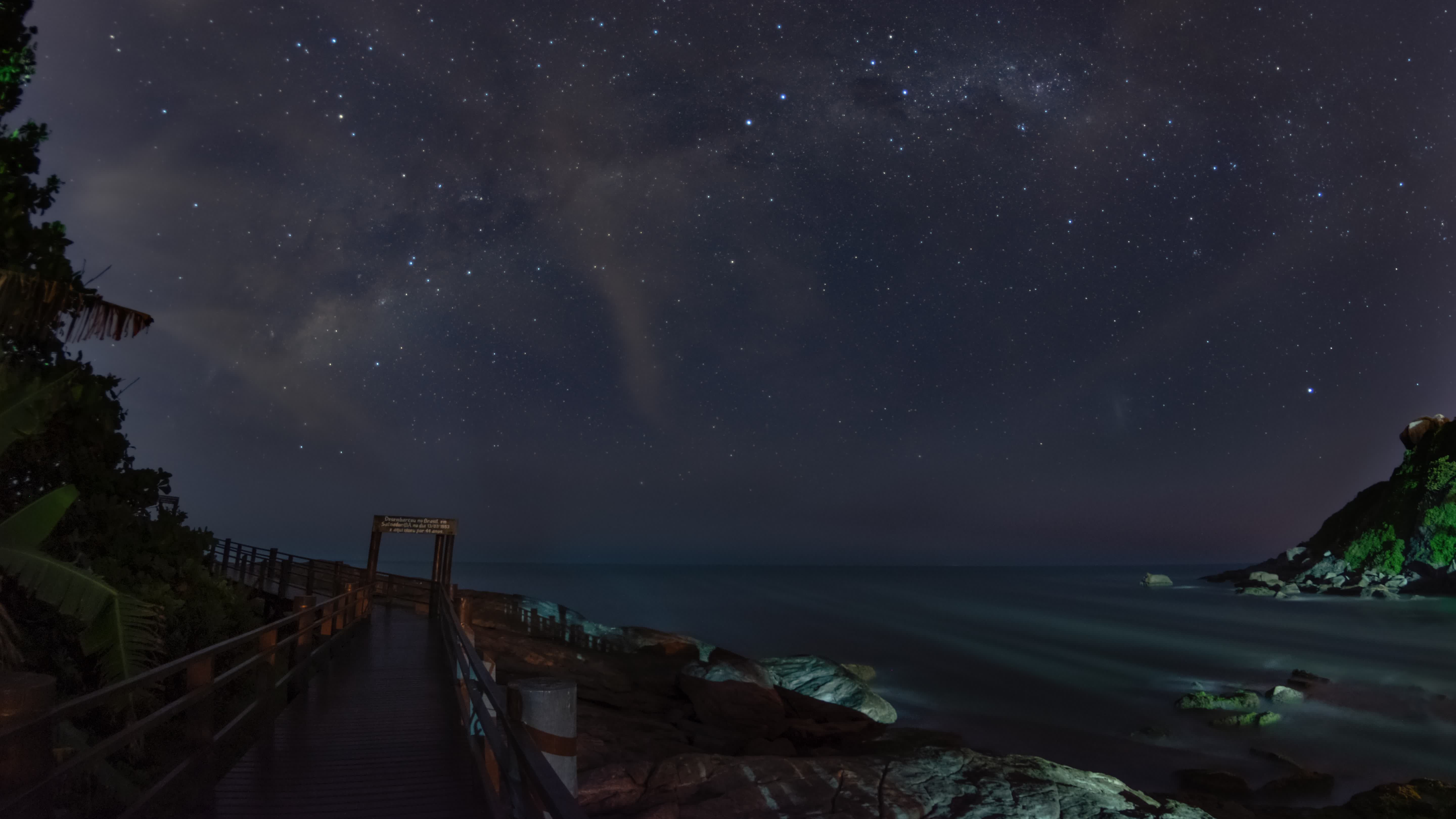 Time lapse of the Milky Way in the sky at a beautiful tourist spot Free ...