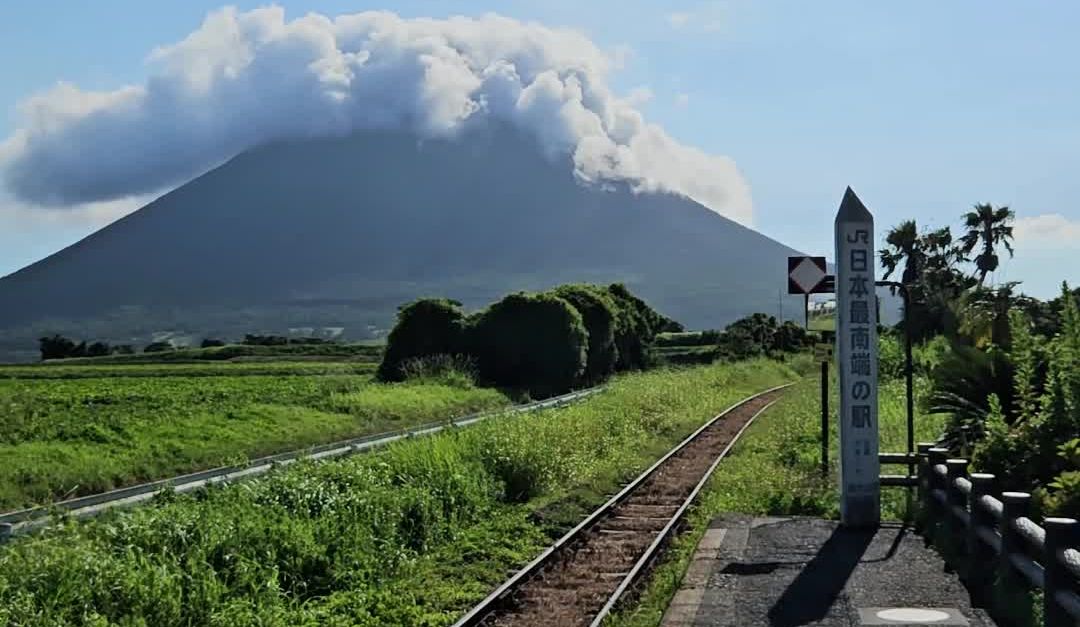 Volcanic Train A train tracks with a volcano in the background Free Stock Video ...