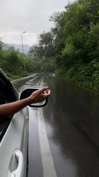 雨天开车自拍免费下载高清视频视频素材