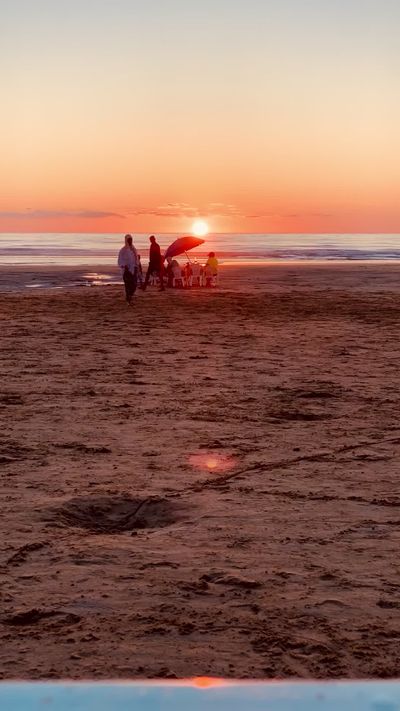 EKAYNE hams's ocean waves sunset video