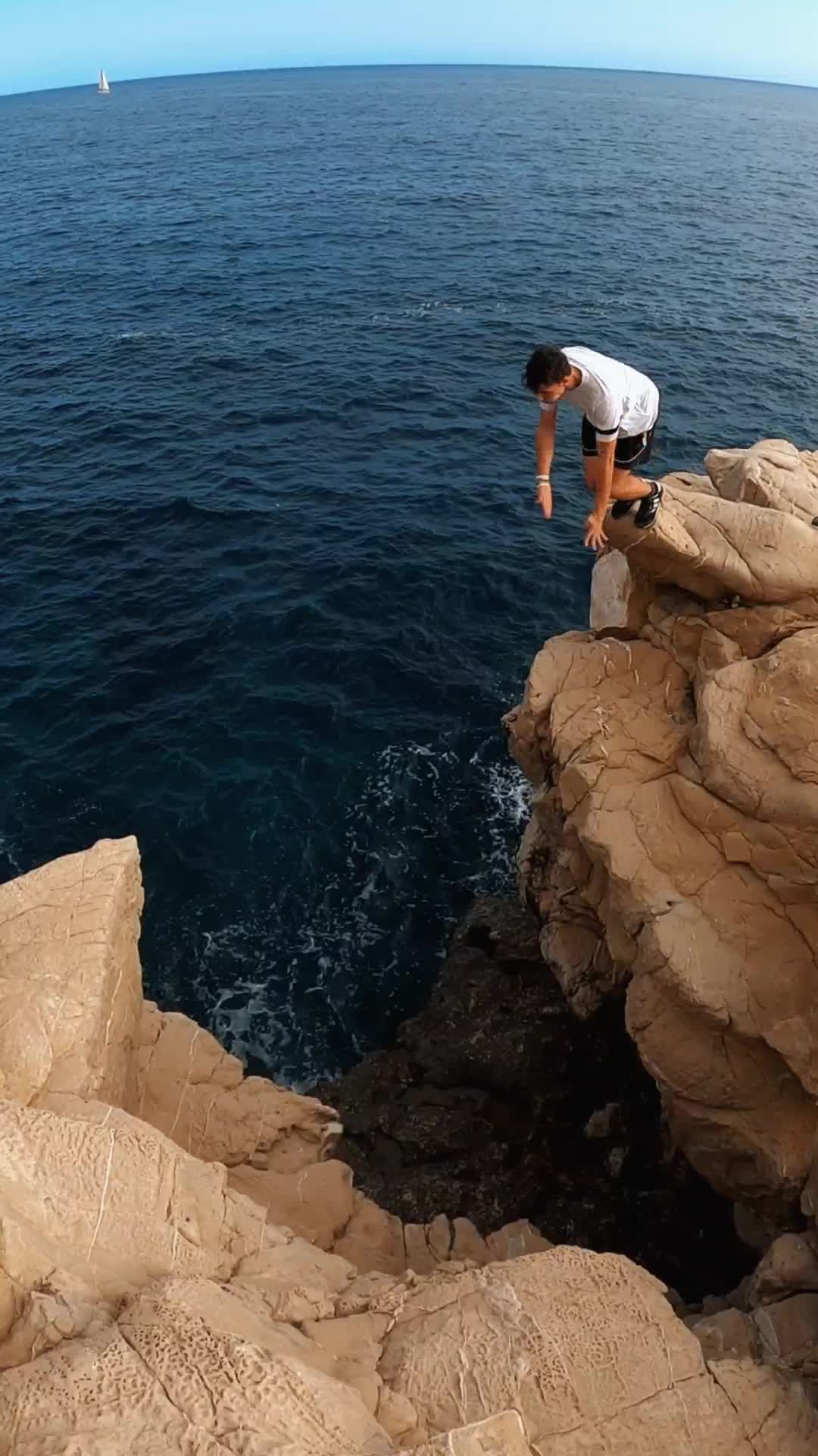Video by Alejandro De Roa