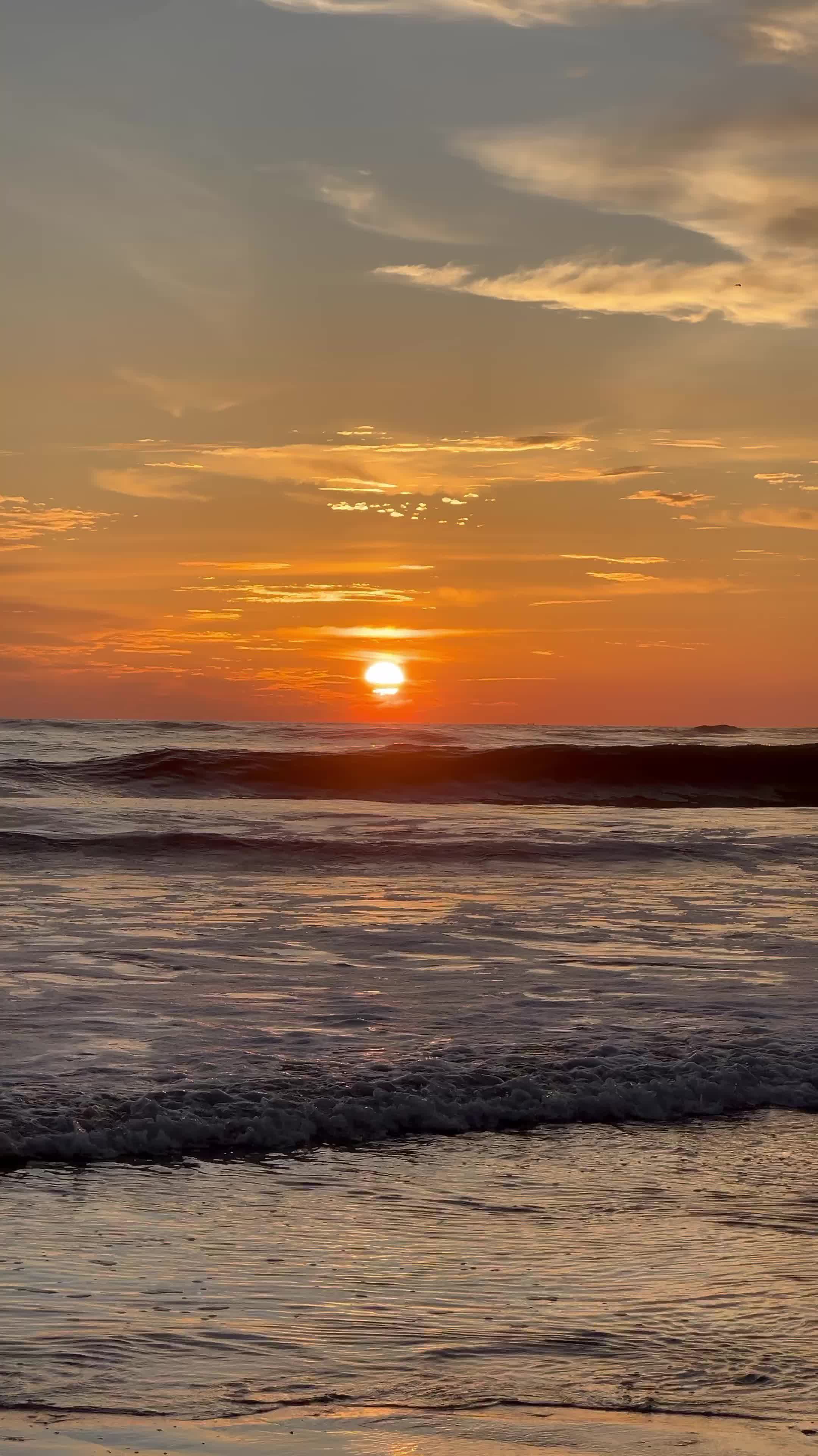 stunning ocean sunset with vibrant skies 29045880