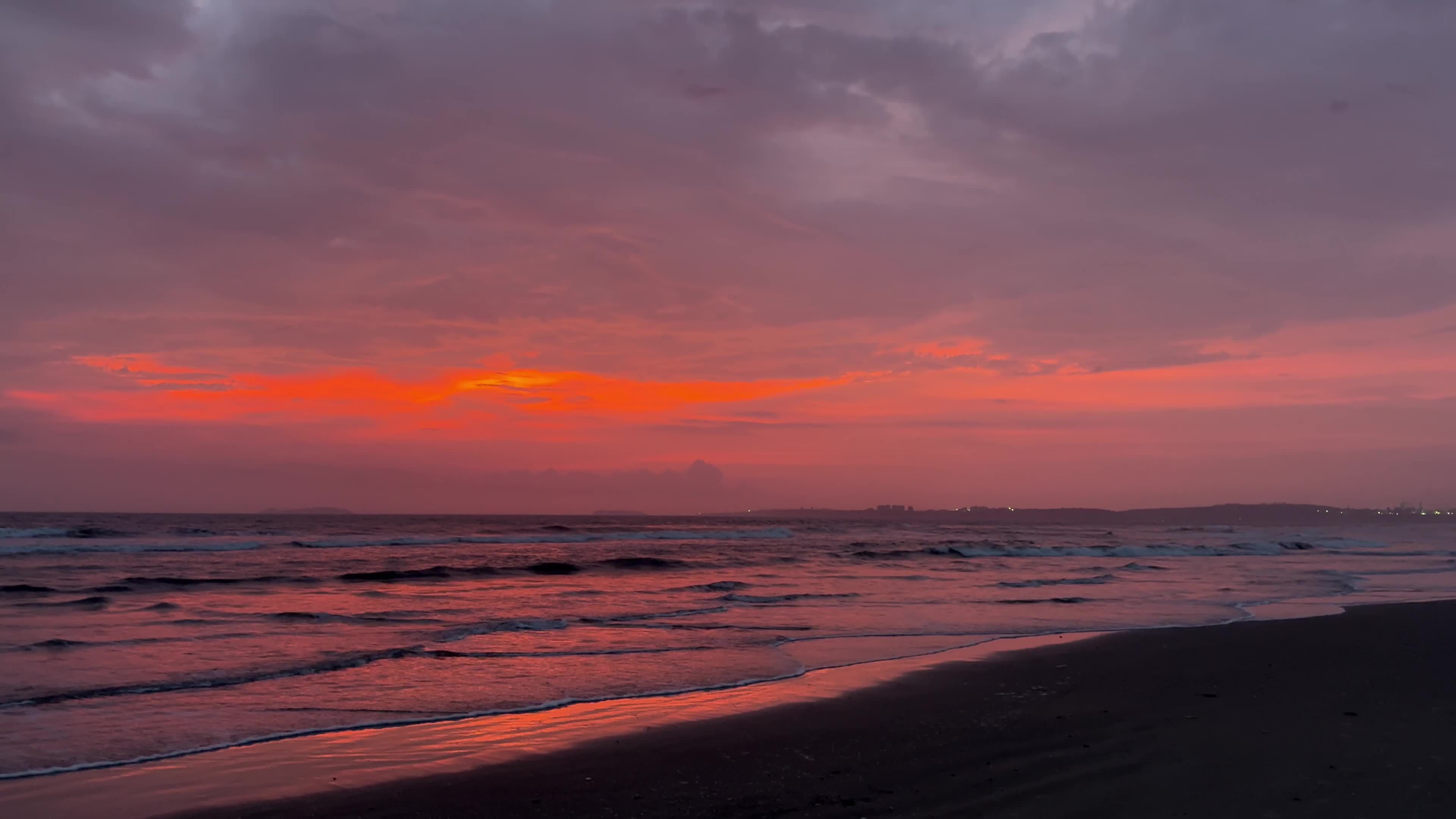 dramatic beach sunset with vibrant skies 29078293