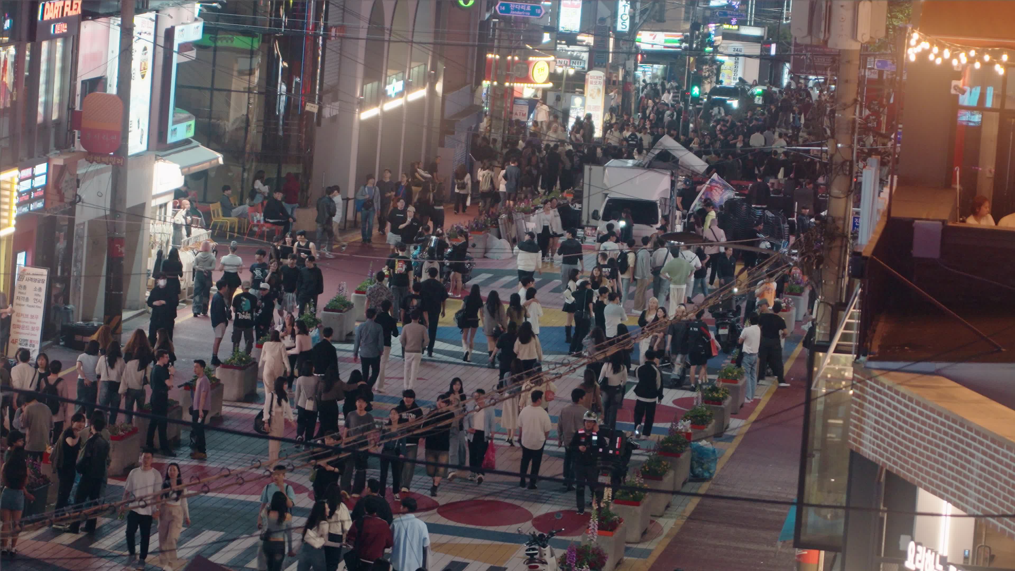vibrant nightlife in busy urban street 29242637