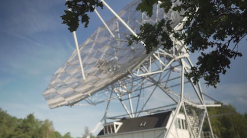A Giant Radio Telescope To Study The Outer Space
