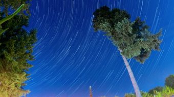 夜空星轨延时免费下载视频素材
