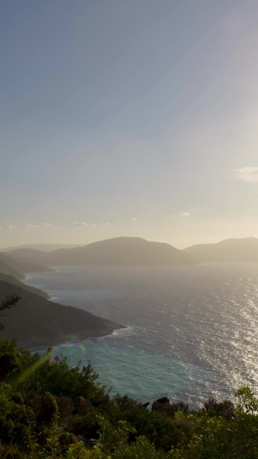 add to the bucket list 🏝️
📍 Maui Hawaii
🎥 Matthias Groeneveld · Pexels
#travel #beach #island #paradise #wanderlust