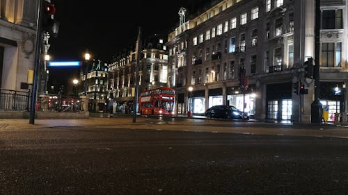 Private And Public Transportation Vehicles In London Following Traffic Rules 